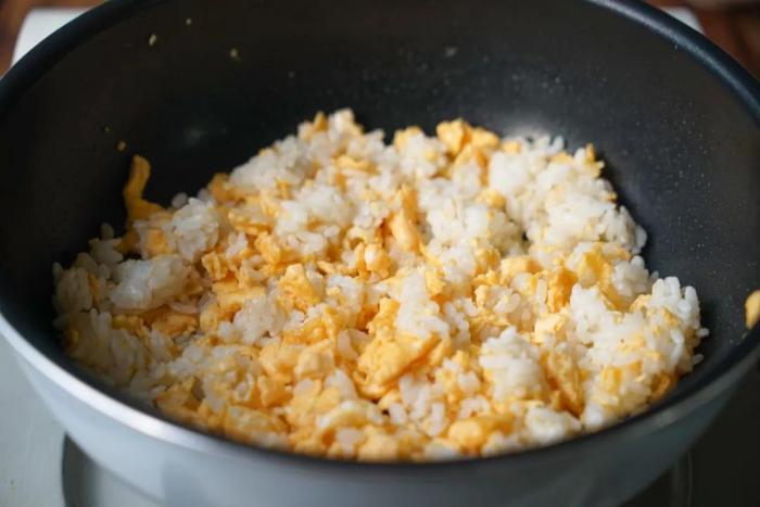 炒飯過程